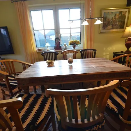 Ferienhaus-seeadler-in-gross-zicker-halbinsel-moenchgut Groß Zicker