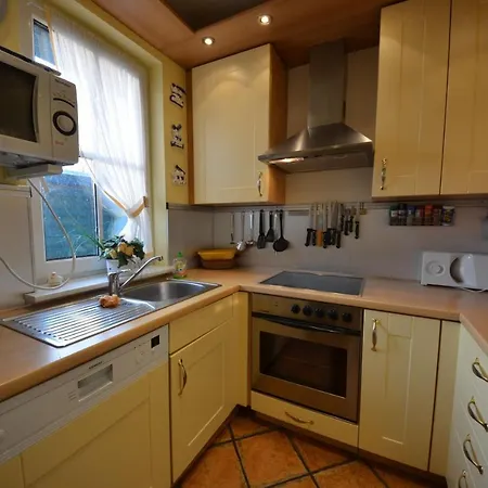 Ferienhaus-seeadler-in-gross-zicker-halbinsel-moenchgut *